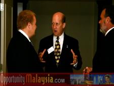 Ken Haiko discussing with Bernhard Schutte and Jim Tarlton about the Malaysian Mission.From Left to right: Bernhard Schutte, CEO of Digital Media Network (DMNI), Ken Haiko, Chairman, Board of Supervisors of Florida Space Authority and Jim Tarlton, President & CEO of the Broward Alliance.
